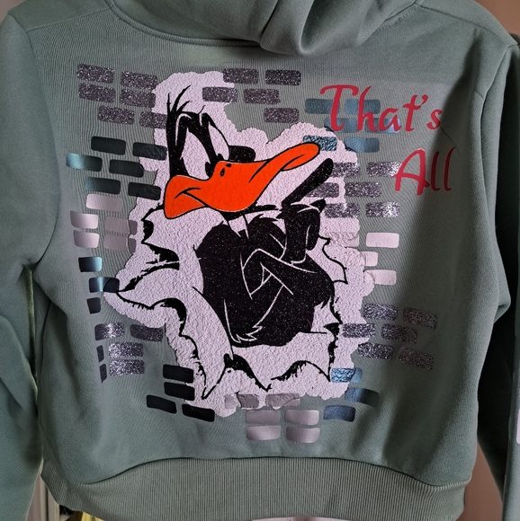 Personalitee - Picture 6 of 7